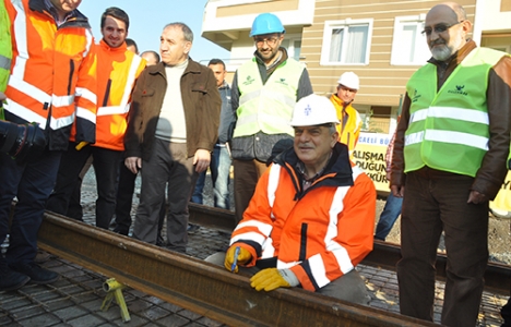 İzmit Sekapark-Otogar tramvay hattında ilk raylar döşendi!