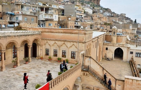 Mardin deki Zinciriye Medresesi bakım masrafları sebebiyle 2 nci kez el değiştirdi!