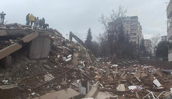 Japon deprem uzmanından TOKİ evlerine tam not!