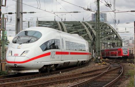 Almanya'da otobüs ve trenlerin bilet fiyatları artıyor!