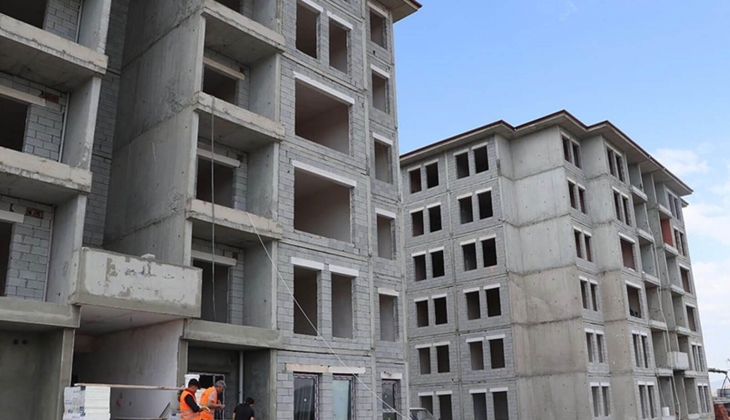 TOKİ Başkanı ndan deprem bölgesi açıklaması: 204 bin konutun yapımı başladı, 200 bini sene sonunda teslim edilecek! 