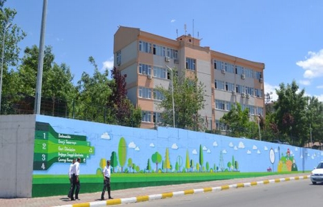 Batman Çevre ve Şehircilik İl Müdürlüğü hizmet binası boyandı!