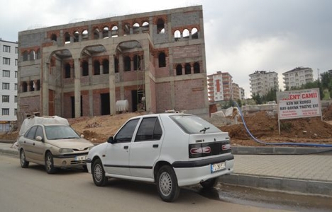 Batman'ın Soson Caddesi'ndeki Akkent Cami'nin kaba inşaatı tamamlandı!