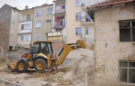 Altındağ Doğantepe ve Başpınar mahallelerindeki metruk yapılar yıkıldı!