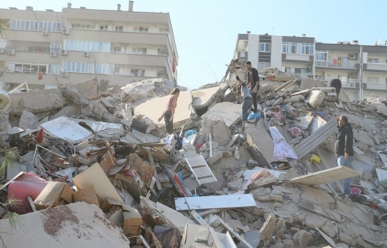 İzmir depreminde hasar gören aile sağlığı merkezi meclis gündeminde!