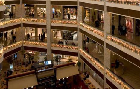 Agora, serin bir ortamda alışveriş keyfi yaşatıyor!