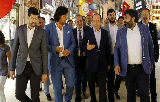 Akif Hamzaçebi: Kapalıçarşı son yıllarda can çekişiyor!