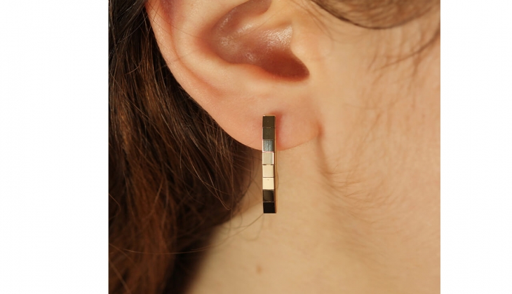 Altın suyolu küpeler 1.899 TL den başlıyor! Aradığınız suyolu küpe modelleri burada! 31 Ekim 2022 Elizi fiyat listesi