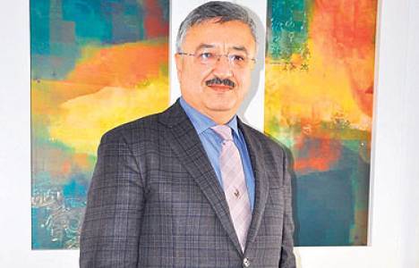 Necip Nasır kimdir? 