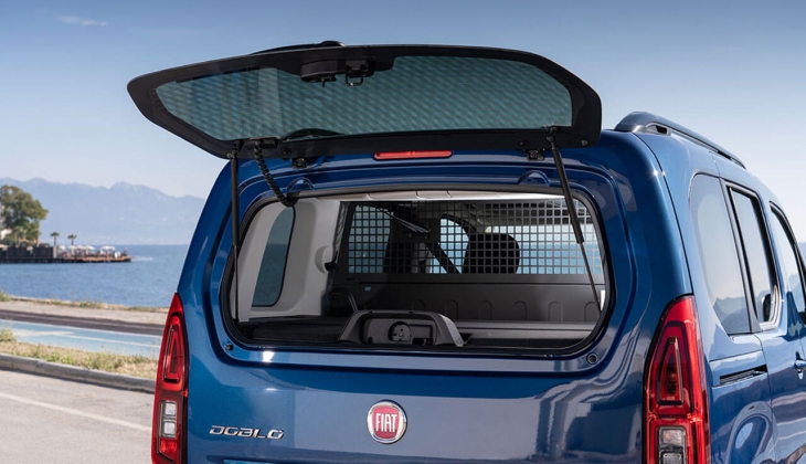 Yeni nesil Fiat Doblo ya 15 bin 300 TL lik indirim geldi! İşte Fiat Doblo Temmuz 2023 fiyatları!