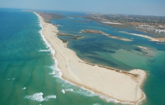 Cristiano Ronaldo koronavirüsten korunmak için ada satın aldı!