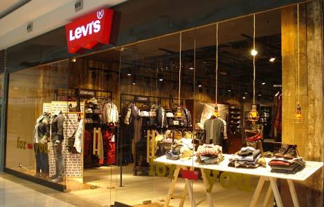 Levi's Akbatı'da mağaza açtı!