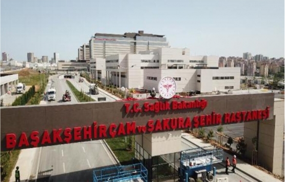 Başakşehir Şehir Hastanesi nin tabelası asıldı! İşte son fotoğraflar!