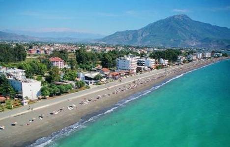 Kuşadası'nda çocuk parkı arazisine cami inşa ediliyor!