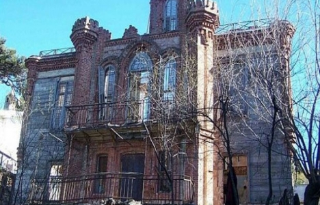 Lev Troçki’nin 150 yıllık evi 12 milyon TL'ye satılıyor!