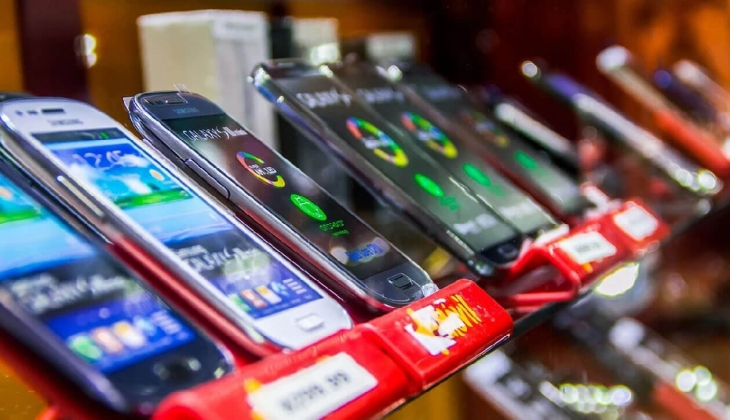 Herkesi üzen karar iptal edildi! Akıllı telefonlara zam yok