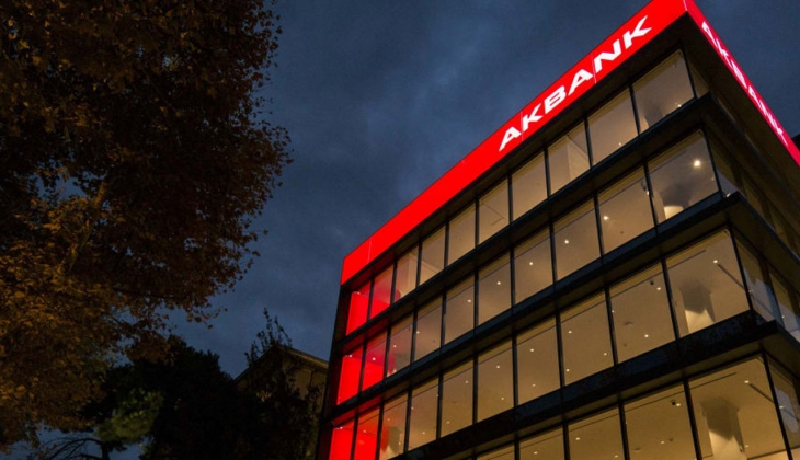 Akbank ın promosyonu emeklileri harekete geçirdi! Bu kampanya kaçmaz