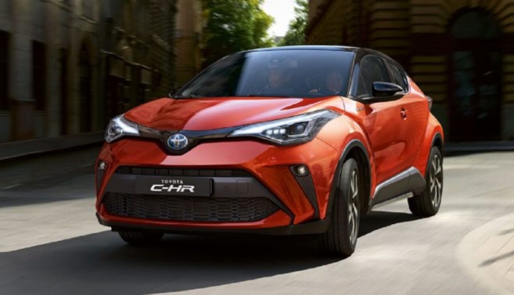 Türkiye’de üretilen hibrit motorlu Toyota C-HR ne kadar? İşte sıfır km Toyota C-HR'nin Nisan fiyatı...