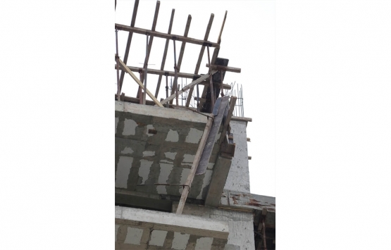 Denizli de inşaattan düşen işçi yaşamını yitirdi!