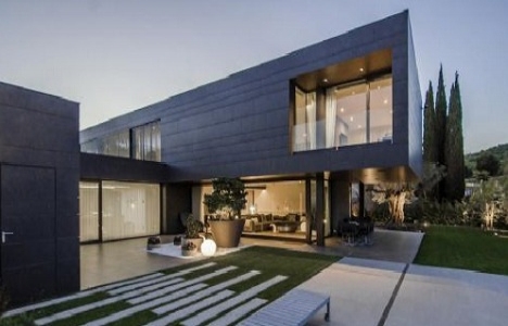 İşte Arda Turan ın Barcelona daki malikanesi!