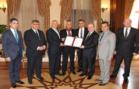 Yörükoğlu Ticaret Manavgat'a ortaokul yaptırıyor!