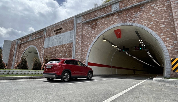 Bakan Uraloğlu açıkladı! Yeni Zigana Tüneli nden 1 yılda 1 milyon 770 bin araç geçti...