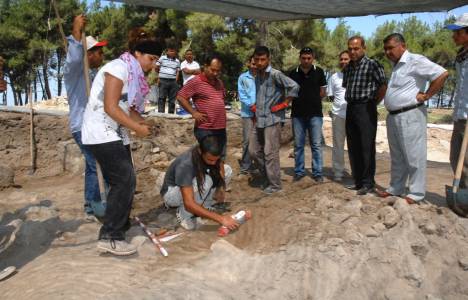 Tatarlı Höyük kazılarında 3 bin 500 yıllık kent ortaya çıktı!