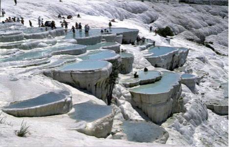 Pamukkale'yi 1 milyondan fazla kişi ziyaret etti!