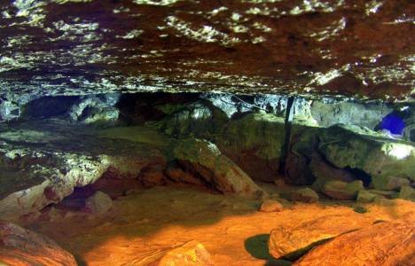Yedi Uyurlar Mağarası ramazan dolayısıyla çok sayıda ziyaretçiyi ağırlıyor!
