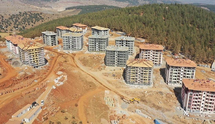 Kahramanmaraşlılar müjde! 9 bin 800 deprem konutu yıl sonunda teslim edilecek!