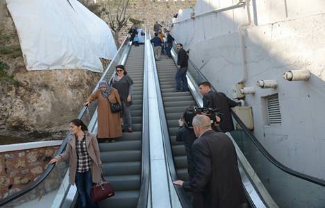 Bursa Tophane'ye artık yürüyen merdivenle çıkılıyor!