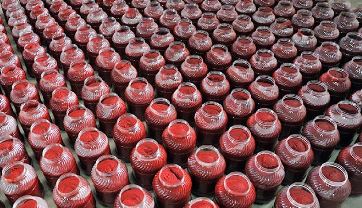 Migros'ta salçaya yüzde 25 indirim! Listede tamı tamına 36 adet ürün yer aldı! Tat domates salçası 20 TL'ye...