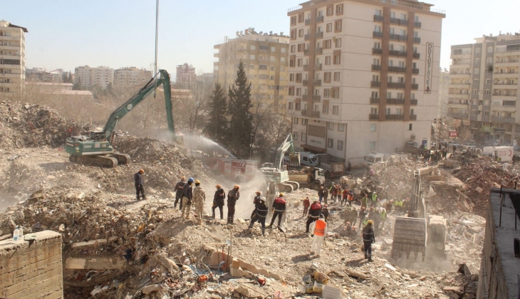 Hazineye deprem darbesi! Şubat ayında rekor açık geldi