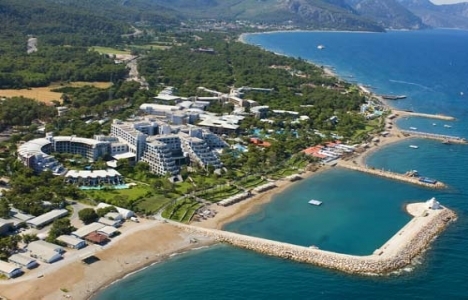 Kemer Beldibi yıkımlarına turizmcilerden destek geldi!