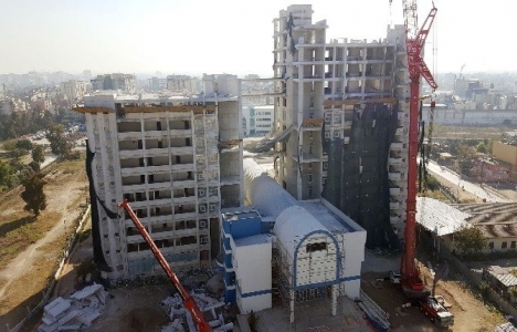 Adana Emniyet Müdürlüğü binasının kat eksiltmesinde sona gelindi!