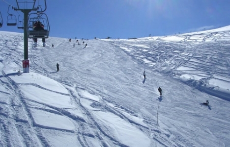 Kartalkaya beyazlara büründü!