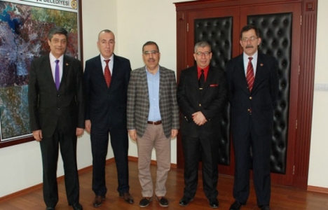 Mahmut Çelikcan: Hedefimiz Yüreğir'e kent meydanı kazandırmak!