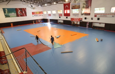 Arhavi Kapalı Spor Salonu yenileniyor!