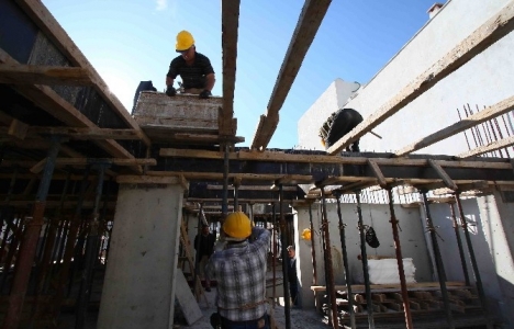 İzmir Bayraklı'da kültür merkezi inşaatı yüzde 70 tamamlandı!