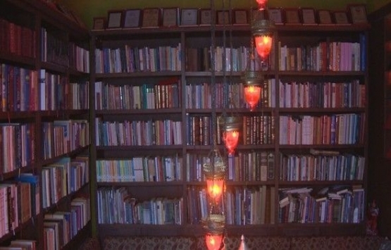 Yaşar Alptekin evinin kapılarını açtı!