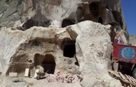 Kapadokya'da yıkılan peribacası restore ediliyor!