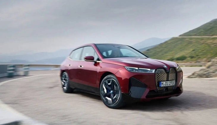 Elektrikli arabada böylesi görülmedi! İşte BMW iX'in 30 Eylül 2022 fiyat listesi…