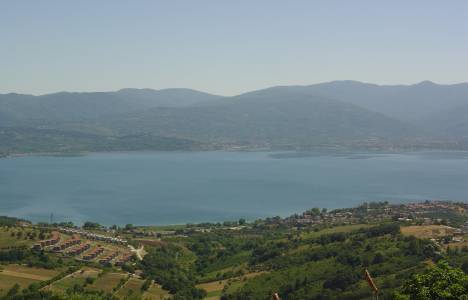 Sapanca Gölü’ndeki çekilme devam ediyor!