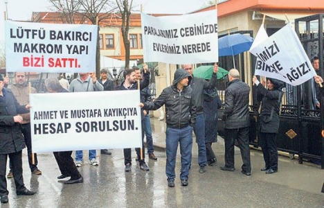 Esenyurt'ta dairelerini alamayan vatandaşlar eylem yaptı!