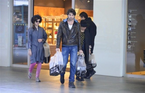 Şükrü Özyıldız ve Şükran Ovalı ev dekorasyonunu değiştirecek!