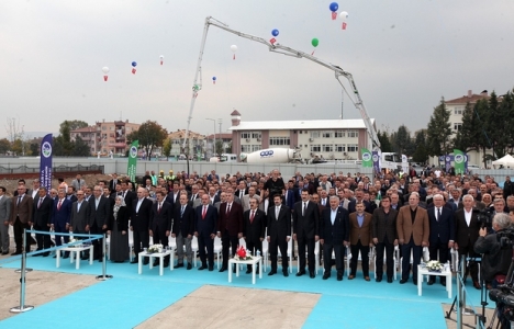 Sakarya Büyükşehir Belediyesi'nin toplu temel atma töreni gerçekleşti!