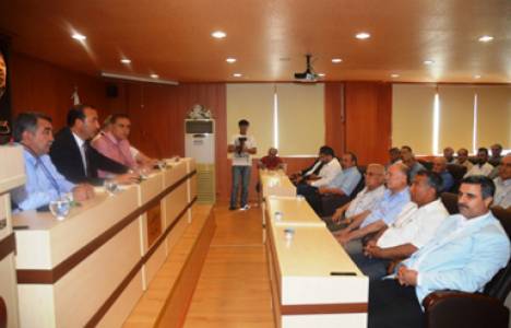 Ceyhan'da deprem konferansı düzenlendi!