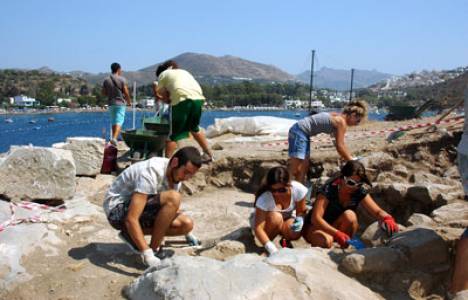 Tavşan Adası'nda 2 bin yıllık tapınak kalıntıları bulundu!