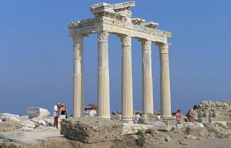 Apollon Tapınağı çevresinde kazı çalışmaları başladı!