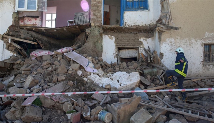 Depremin vurduğu kırsaldan feryat! Köylerde taş üzerinde taş kalmadı!